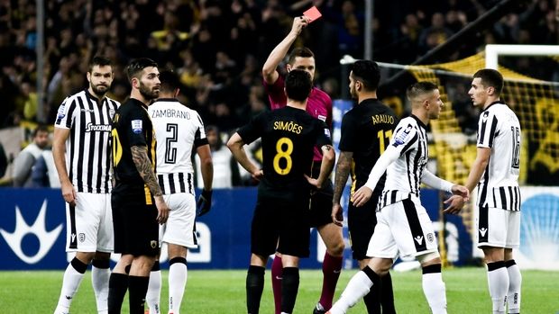 &Omicron;&iota; &tau;&rho;&epsilon;&iota;&sigmaf; &kappa;&iota;&nu;ή&sigma;&epsilon;&iota;&sigmaf; &gamma;&iota;&alpha; &tau;&omicron; “&mu;&alpha;&tau;” &tau;&omicron;&upsilon; &Chi;&iota;&mu;έ&nu;&epsilon;&theta;