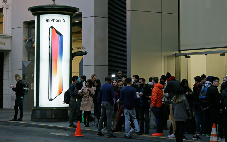 Τεράστιες ουρές και αναμονή ωρών για την πρεμιέρα του iPhone X 32 IPHONE ΑΝΑΜΟΝΗ