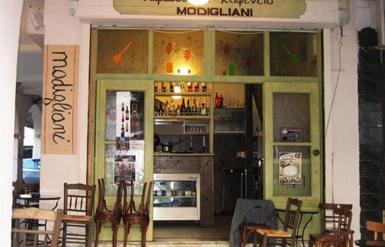 Παραδοσιακά καφενεία της Θεσσαλονίκης που αξίζει να επισκεφθείς