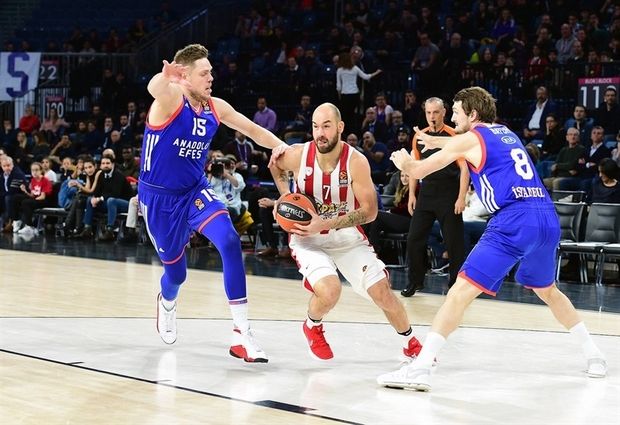 vassilis spanoulis olympiacos piraeus eb17