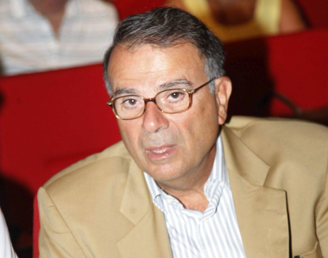 Ο Θάνος Ασκητής εξηγεί γιατί το πορνό είναι το αλατοπίπερο της σχέσης και απαντά στο «δύο, τρεις ή παραπάνω» 14 ΘΑΝΟΣ ΑΣΚΗΤΗΣ