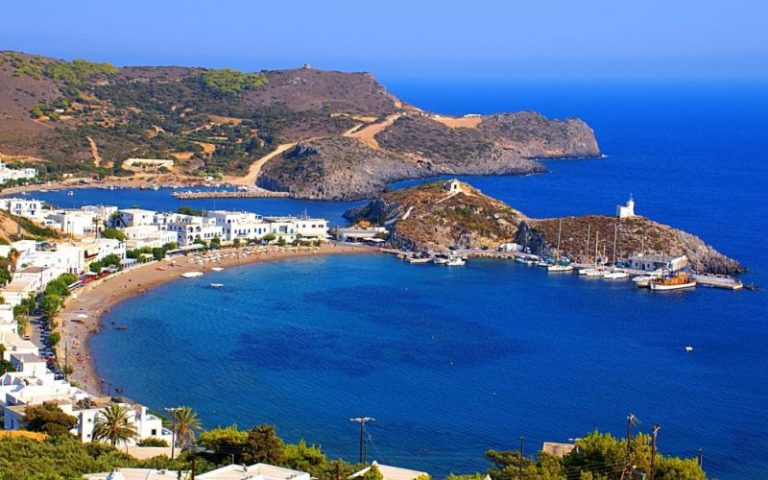 Καράβι για Κύθηρα, Αντικύθηρα, Κίσσαμο και Γύθειο από Πειραιά