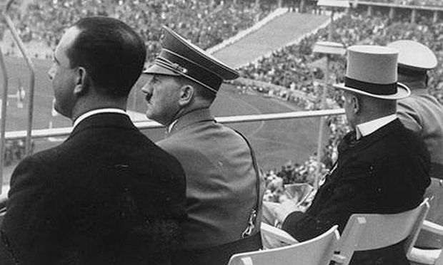30/1/1933: Ο Χίτλερ στην εξουσία και το ποδόσφαιρο 15 hitler takes in the actio 006