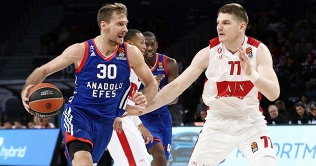 zoran dragic anadolu efes istanbul eb17