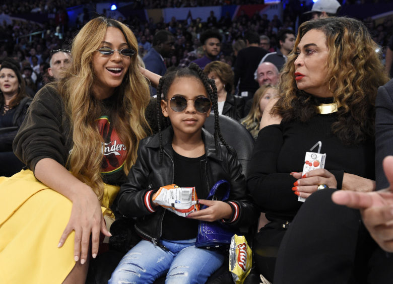 Η κόρη της Beyoncé πρόσφερε 19.000 δολάρια σε δημοπρασία τέχνης 4 AP 18050151012623 e1521533125577