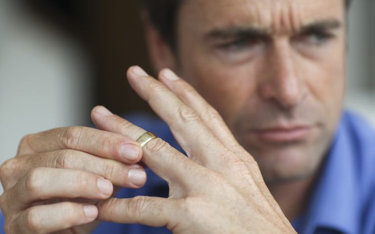 o DIVORCE RING facebook
