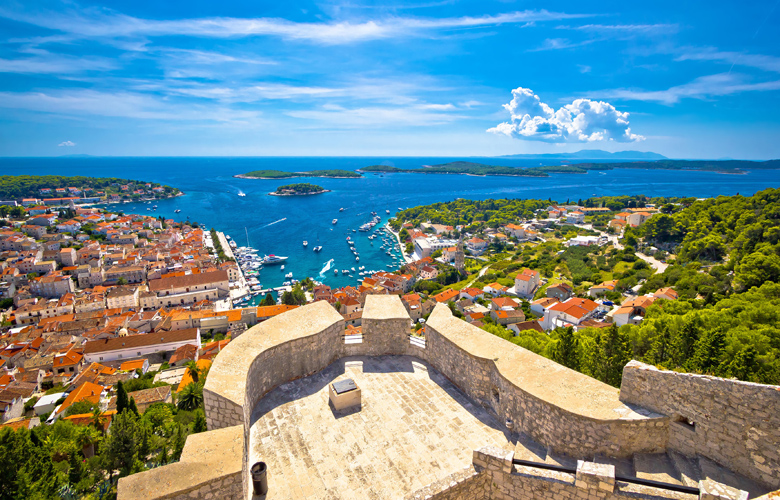 Χβαρ, το πιο ηλιόλουστο σημείο της Ευρώπης 12 shutterstock 532114321