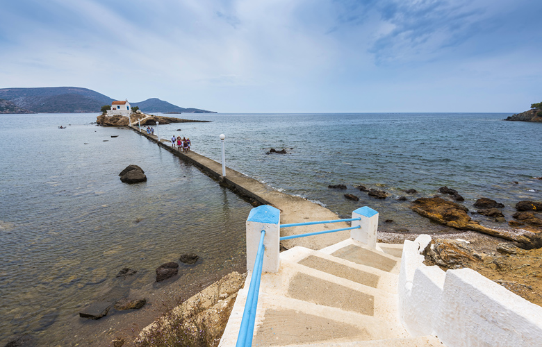 Λέρος, το νησί με το μεγαλύτερο φυσικό λιμάνι της Μεσογείου 13 shutterstock 559088389