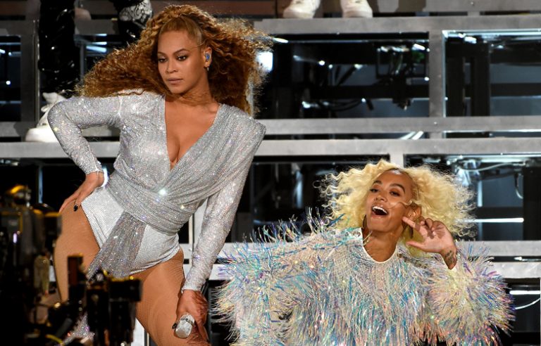 Η επική τούμπα της Beyonce στη συναυλία της Coachela
