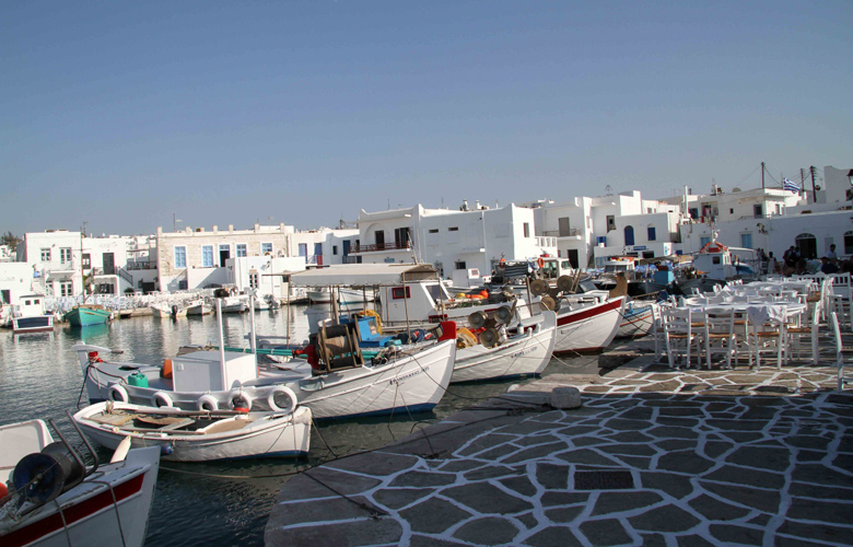 Νάουσα, το πανέμορφο ψαροχώρι της Πάρου με το γραφικό λιμανάκι 16 1961721