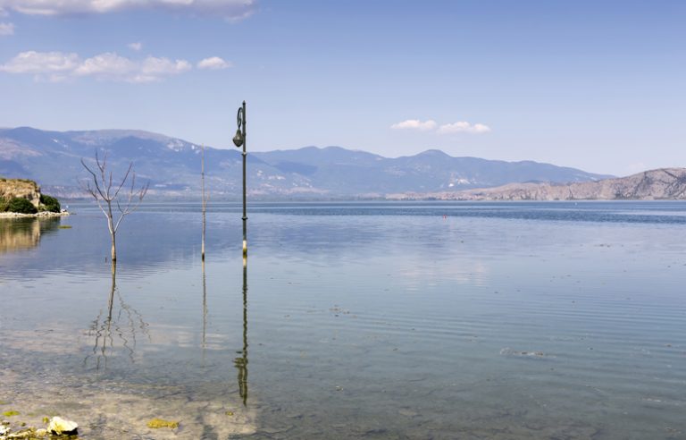 Η ανόθευτη φυσική ομορφιά της λίμνης Βεγορίτιδας