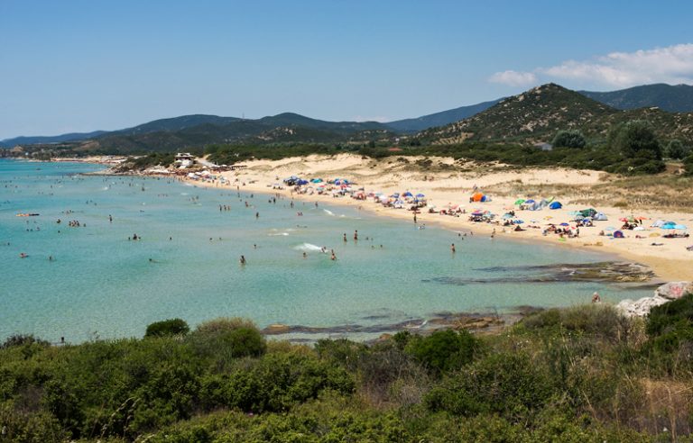 Καλοκαιρινή ξεγνοιασιά στους Αμμόλοφους, την «Καραϊβική» της Καβάλας