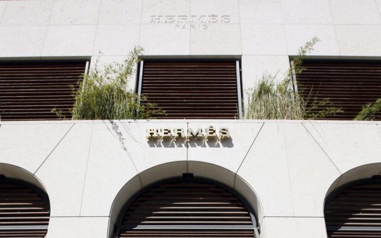 Ο θρυλικός οίκος Hermes μπαίνει στο Χρηματιστήριο