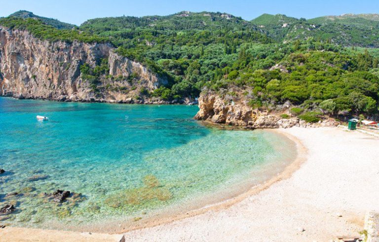 Γνωρίζοντας τη πολυτραγουδισμένη Παλαιοκαστρίτσα