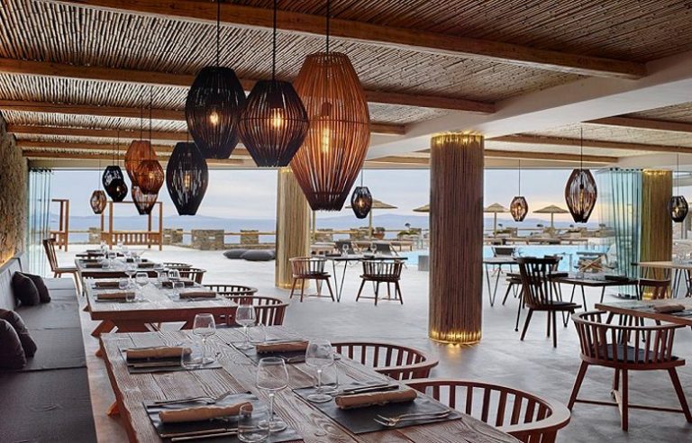 Reeza Restaurant, πλήρως ανανεωμένο και σε σταθερά ανοδική πορεία