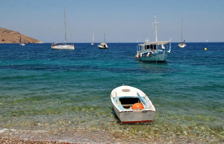Τήλος, ένα υπέροχο νησί με μεσαιωνικά κάστρα