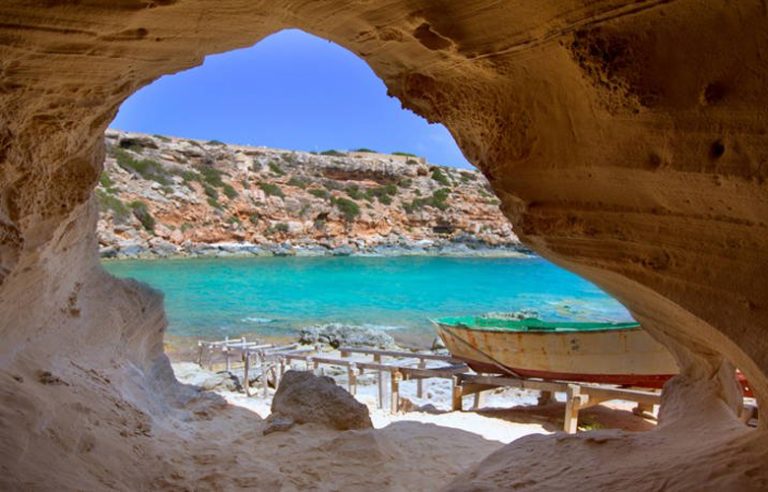 Φορμεντέρα, το μυστικό νησί της Μεσογείου