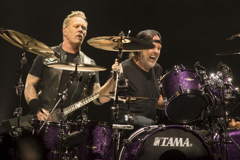 Δωρεά 100.000 δολαρίων των Metallica στους πληγέντες της Καλιφόρνια