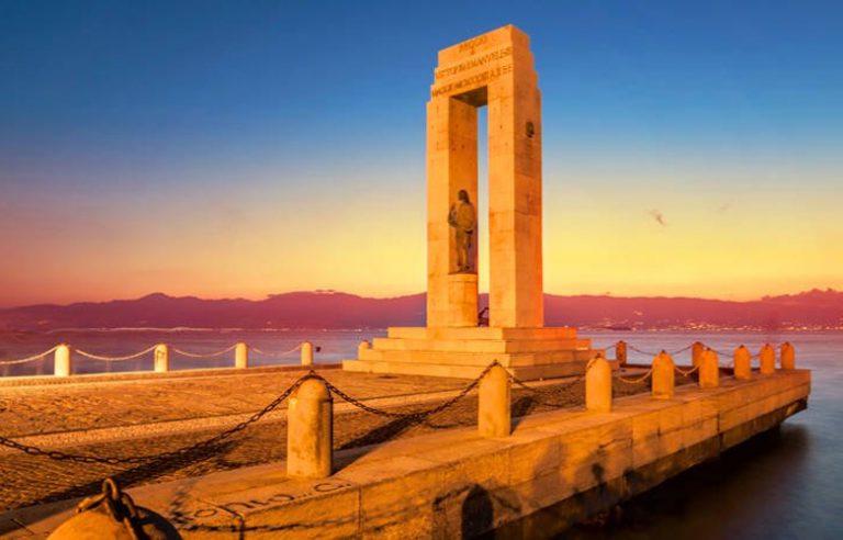 Ρέτζιο Ντι Καλάμπρια, λουσμένη στο μεσογειακό φως