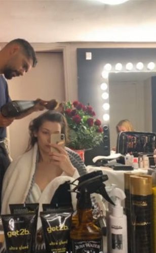 Σουβλάκια στην Ελλάδα απολαμβάνει η Bella Hadid 12 CEA7CE91CE9DCEA4CE99CE9DCEA44