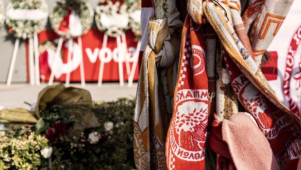 Θύρα 7: Για τον αδερφό που έφυγε στα 18 του 4 gate8a 940