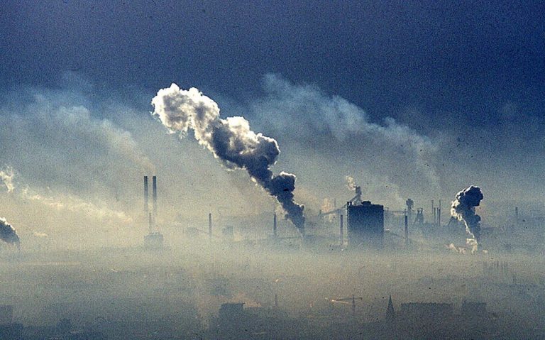 Η ρύπανση του αέρα προκαλεί παγκοσμίως περισσότερους θανάτους από το κάπνισμα