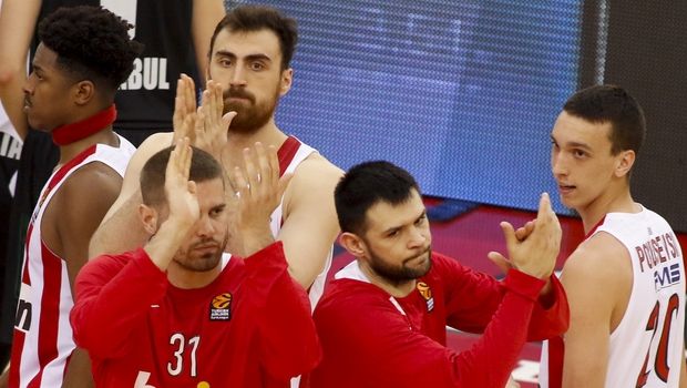 Γιώργος Συρίγος για Ολυμπιακό: "Έλεγχε την κατάσταση και αυτοκτόνησε" 4 osfp4