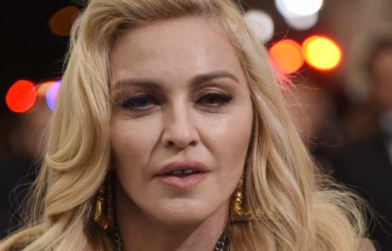 Μαντόνα: Όταν έδωσα κινητό στα παιδιά κατέστρεψα τη σχέση μαζί τους