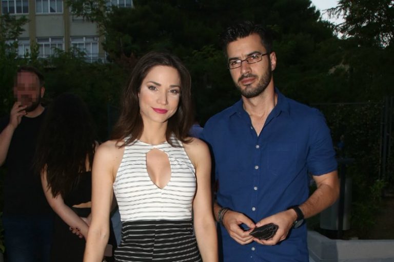 Τσιμιτσέλης – Γερονικολού: Το ερωτευμένο ζευγάρι πήγε μαζί στο γήπεδο