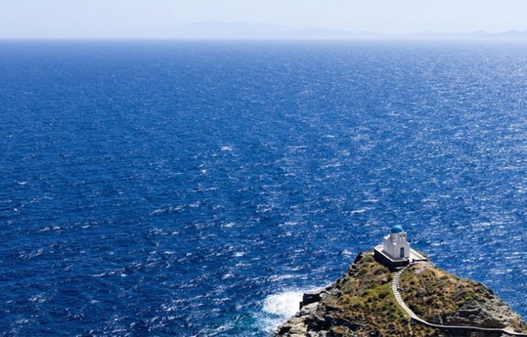 Σίφνος, στο νησί των χρωμάτων