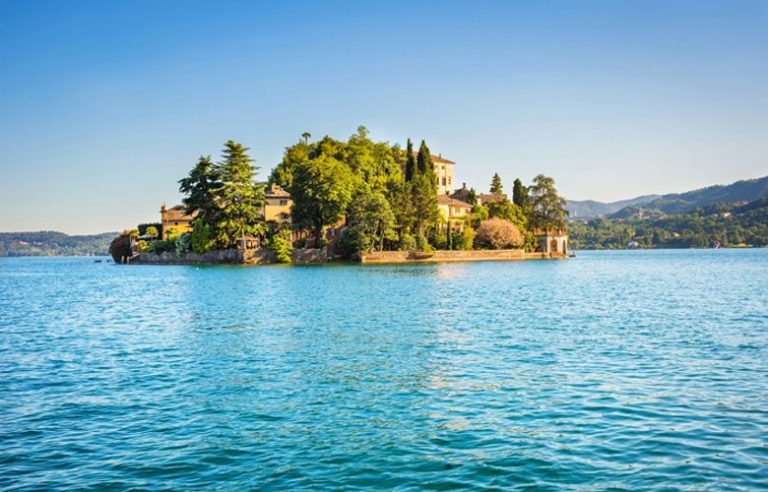 Όρτα Σαν Γκουίλιο, ένα όμορφο Ιταλικό χωριό στις όχθες της λίμνης Όρτα