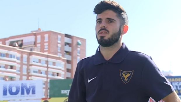 Βόλος: Επαφές με Ίσι