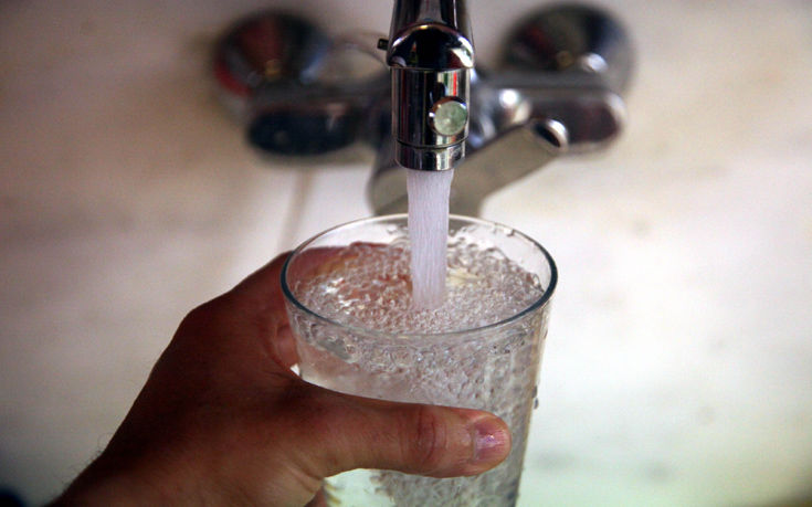 Πόσο επικίνδυνα είναι τα μικρά πλαστικά σωματίδια στο πόσιμο νερό 4 sduohgviod