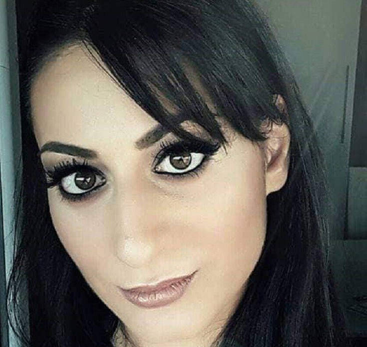 Tattoo artist κάνει δωρεάν τατουάζ σε γυναίκες με μαστεκτομή