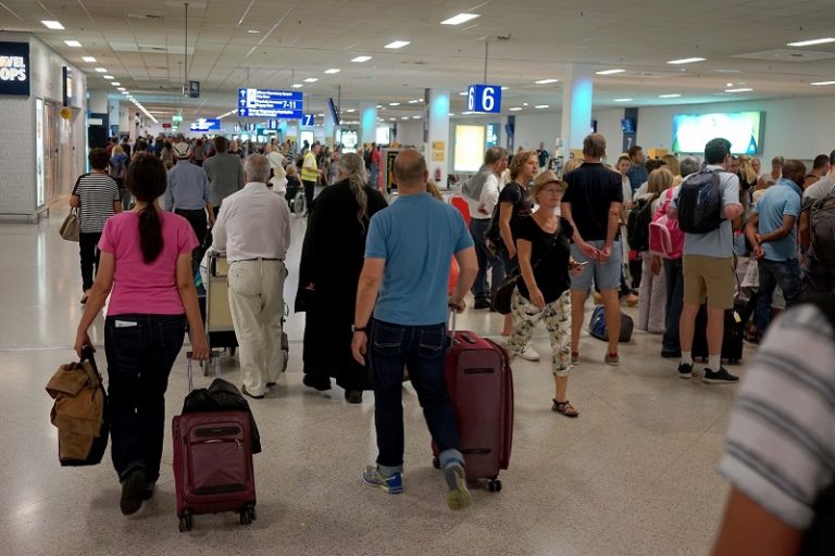 Οι Βούλγαροι επιλέγουν Ελλάδα για τις διακοπές τους