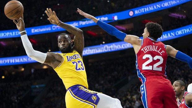 NBA: Καρούζο υψώνει, Τζέιμς καρφώνει στην κορυφή του Top-10