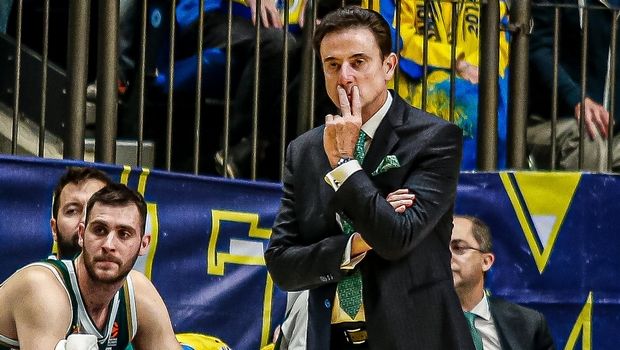 CBS Sports: “Ο Πιτίνο απεχθανόταν να προπονεί επαγγελματίες”