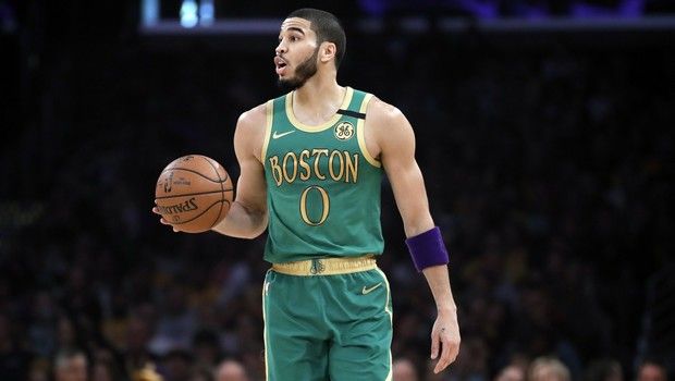 Τέιτουμ: “MVP ο ΛεΜπρόν Τζέιμς”