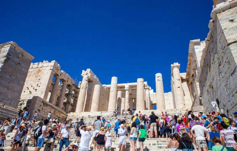 Κοροναϊός: Τα 10 μέτρα που πρότεινε ο ΣΕΤΕ για τον τουρισμό