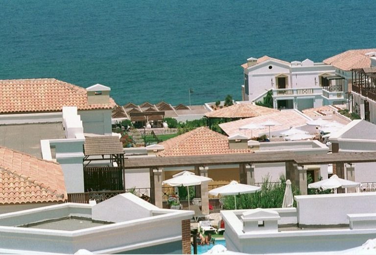 Πώς θα λειτουργήσουν ξενοδοχεία, κάμπινγκ και υπηρεσίες rent a car