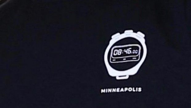 ΛεΜπρόν: Τίμησε τον Τζορτζ Φλόιντ με μπλούζα που είχε ένα ρολόι που έγραφε “8:46”