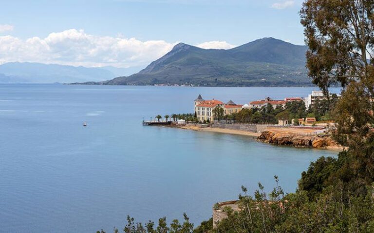 Η διάσημη λουτρόπολη με τις 60 θαυματουργές πηγές – News.gr