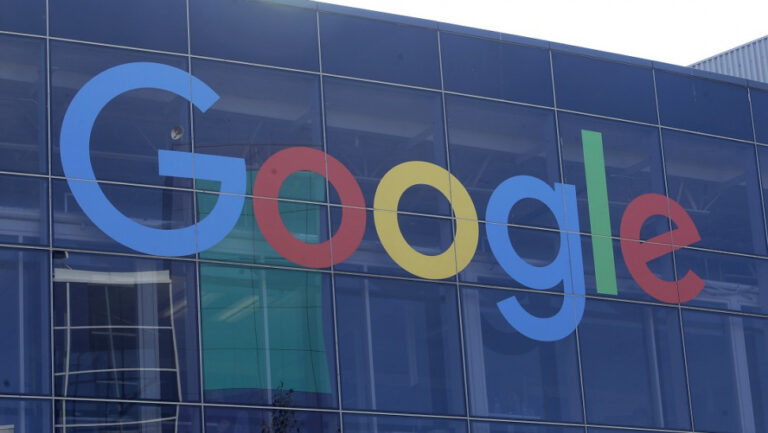 Η Google υπέγραψε συμφωνία για να αμείβει το γαλλικό Τύπο βάσει των συγγενικών δικαιωμάτων