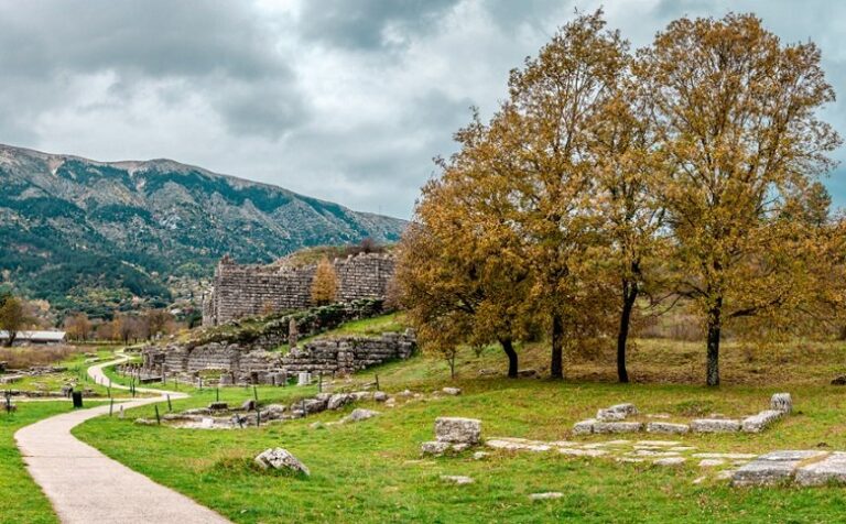 Το αρχαίο Μαντείο που έδιναν χρησμό τα φύλλα και το τρεχούμενο νερό – News.gr