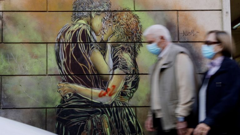 Ελεύθερη μετακίνηση εμβολιασμένους ετοιμάζει Ιταλία – Ψηφιακό πιστοποιητικό