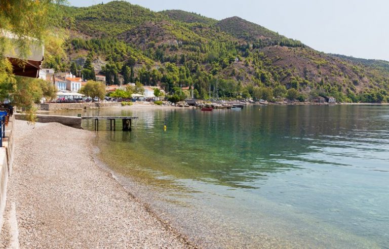 Ταξίδι στη Λίμνη… που δεν είναι λίμνη – News.gr
