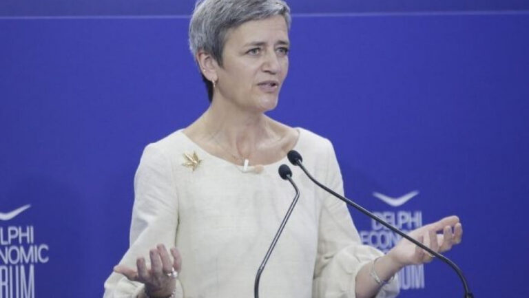 Βεστάγκερ: Η Ελλάδα αποτελεί έμπνευση-Πιερρακάκης: πλατφόρμα για εμβόλια ραντεβού υγείας