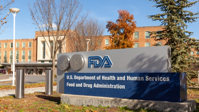 FDA: Τις επόμενες ώρες η έγκριση του εμβολίου Pfizer σε παιδιά 5 έως 11 ετών