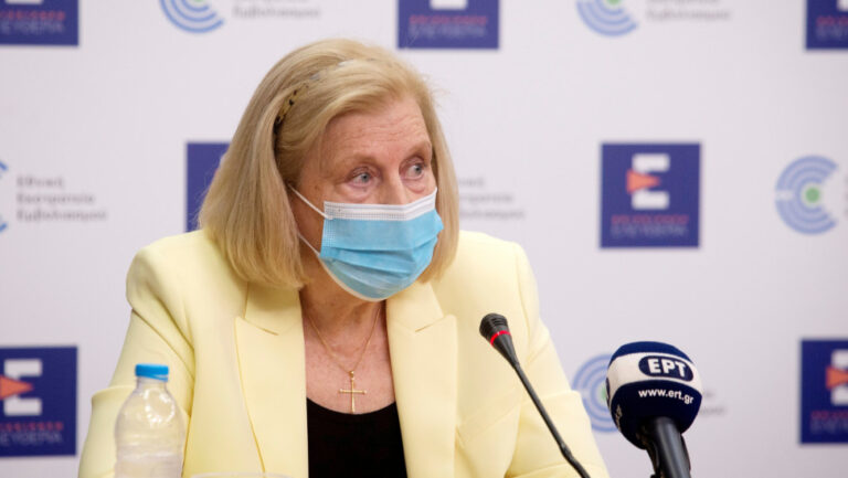 Θεοδωρίδου: Το εμβόλιο της γρίπης μπορεί να γίνει ακόμα και ταυτόχρονα με του κορωνοϊού