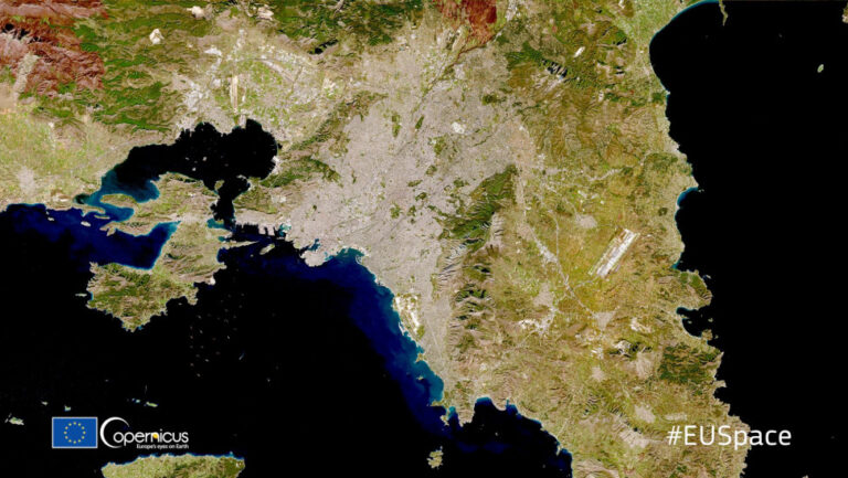 Εντυπωσιακή δορυφορική φωτογραφία της Αθήνας από ύψος 786 χιλιομέτρων
